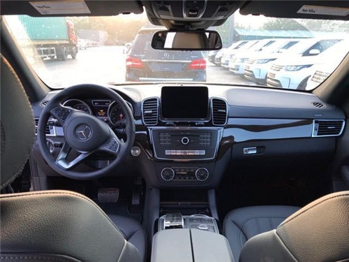 2018款奔驰GLS450现车促销大型SUV直降低价