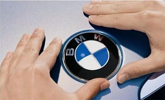 BMW售后服务雨后爱车