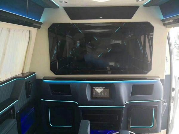 2018奔驰威霆2.0T豪华7座MPV商务车价格