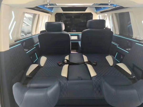 2018奔驰威霆2.0T豪华7座MPV商务车价格